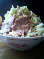 「とんこつ正油らーめん￥800」@ら〜めん ぽっぽっ屋 晴海トリトン店の写真