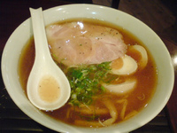 「ラーメン（醤油）+味玉」@老麺魂の写真