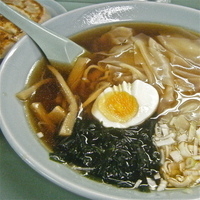 「ワンタンメン（￥730）餃子（￥400）」@みんみんの写真