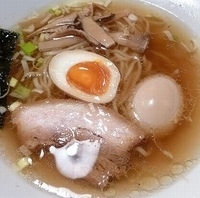 「炙りチャーシュー麺（味玉トッピング）」@信濃神麺 烈士洵名の写真