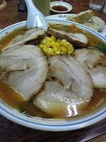 「ミソチャーシューメン780円+餃子380円」@城西ラーメンの写真