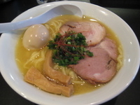 「特製らーめん（白）」@音麺酒家 楽々の写真