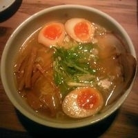 「鶏塩白湯麺（ジョニー限定）+味玉」@ジョニーヌードルの写真