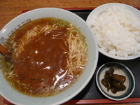 「カレーラーメン ライス付き 800円」@中華シゲタ マルエツ六ッ川店サニーロード内の写真