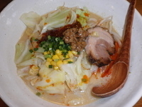 「黄竜（750円）どかキャベツ（100円）」@らーめん幸龍の写真