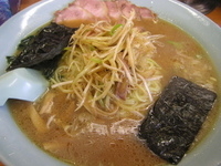 「ねぎチャーシューメン ￥800+中盛り￥100」@らーめん ねぎやの写真