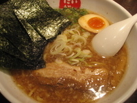 「筋骨こってりたいぞうらーめん（780円）」@節骨麺たいぞう 池袋本店の写真