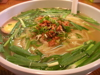 「台湾らーめん（大盛り）」@手作り麺房 らーめん わんやの写真