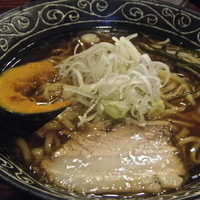 「醤油らーめん（あっさり￥700）」@旬麺しろ八の写真