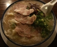 「わんたんめん+替え玉」@博多ラーメン しばらく 日本橋店の写真