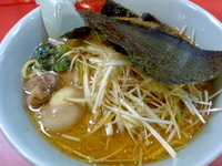 「特製みそ ネギラーメン + 味玉」@ラーメン山岡家 つくば中央店の写真