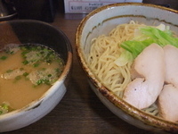 「つけ麺+2玉+もつ煮+ライス」@三角屋 暖 -DAN-の写真
