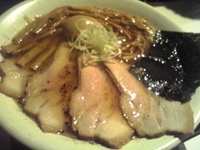 「煮豚そば（醤油）+穂先メンマ+味玉+ごはん」@SOBAHOUSE金色不如帰の写真