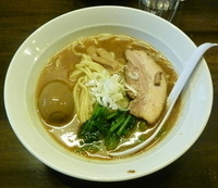 「正油魚介とんこつ味玉らーめん（690円）」@らーめんの円熟屋 大里店の写真