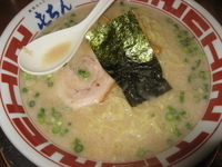 「ラーメン（中）（650円）」@屯ちん 新宿店の写真