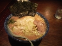 「きゃべつラーメン中盛」@とんぱた亭 新子安店の写真