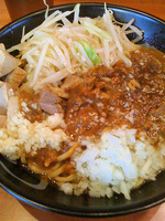 「カレーそば 全マシ（850円）」@製麺所 豚とこむぎの写真