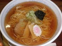 「醤油ラーメン（660円）大盛（200円）」@麺組の写真