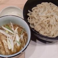 「つけ麺 昆布醤油味」@小麦と肉 桃の木の写真