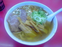 「手打ラーメン+麺大盛」@一品香 今宮店の写真