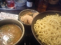 「つけ麺:醤油味 （特盛） 850円」@麺創房 無敵家の写真