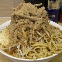 「ラーメン￥650（ヤサイニンニク）+カツオくん￥150+うずら（」@ラーメン二郎 栃木街道店の写真