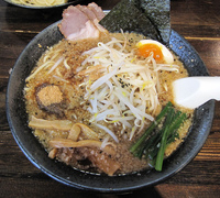 「魚介ガッツリらーめん」@支那そば きび 桃太郎外伝の写真