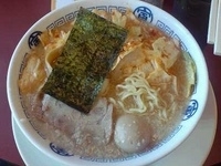 「寅そば ピリ辛キャベツ、半熟煮玉子のせ」@中華そば寅 寒川店の写真