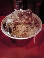 「ラーメン（小）:600円 あぶら・野菜・からめ」@ラーメン二郎 府中店の写真