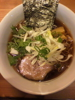 「醤油らぁ麺（細麺）￥750」@らぁ麺 あんどの写真