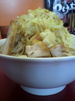 「ラーメン（全マシ）￥700」@モッコリ豚の写真