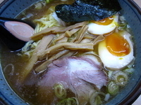 「煮玉子らーめん（620円）」@いつみ屋の写真