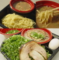 「①博多 新風 博多豚骨つけ麺 800円 / ②博多豚骨つけ麺 +」@大つけ麺博 2009の写真