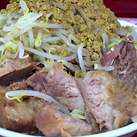 「小ブタラーメン+和っ!カレー（ニンニク、ヤサイ、撮影許可）」@ラーメン二郎 相模大野店の写真