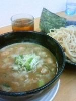 「角切り肉つけ麺+サービス烏龍茶」@MENYA 食い味の道有楽の写真