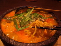 「熱辛チゲラーメン900円」@五湯道 アレア品川店の写真