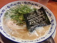 「ラーメン（700円）+替玉（150円）」@なんでんかんでん 東京本店の写真