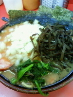 「チャーシューメン+玉ネギ+きくらげ」@王道家の写真