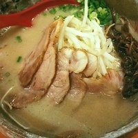 「肉ら～めん（ハリガネ）¥870」@豚骨らーめん れんの写真