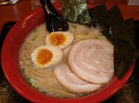 「くさび赤丸豚骨醤油麺」@麺家 くさび 郡山本店の写真