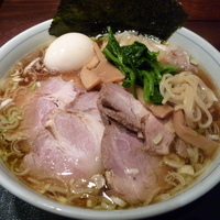 「ちゃあしゅう中華そば（ランチタイム中盛サービス）+ワンタン」@中華そば・つけそば専門店 一丸の写真