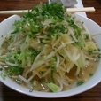 豚無しラーメン（600円）、ヤサイマシマシネギ