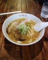 「しょうゆ」@らーめん山桜桃 すすきの店の写真