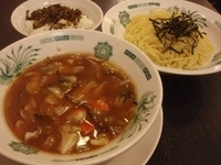「野菜たっぷりつけ麺と高菜ごはんのセット（700円）+生ビール（3」@日高屋 麹町プリンス通店の写真