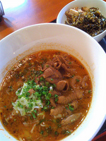 「モツ入りラージャン麺+チャーシュー昆布丼（ランチセット850円）」@ChineseDining 龍の子の写真