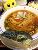 「らーめん+ビール+コールスロー&ボルシチ+オムライス」@たいめいけんの写真