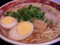 「屋台らーめん（+麺大盛り&煮玉子）」@龍神ラーメンの写真