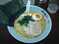 「らーめん（麺硬め）￥650」@壱八家 スカイビル店の写真