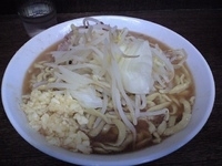 「小ラーメン（700円）ニンニク」@蓮爾 さんこま店の写真