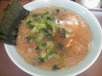 「ラーメン+小松菜」@本牧家 本店の写真